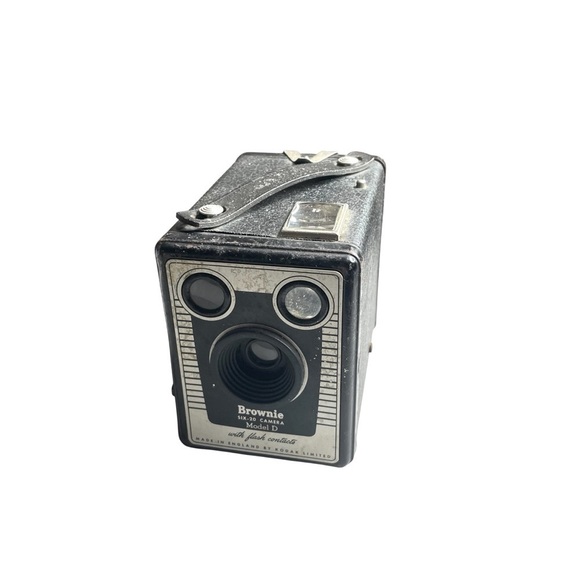 VTG Brownie Six-20 Camera Model D - Picture 2 of 12